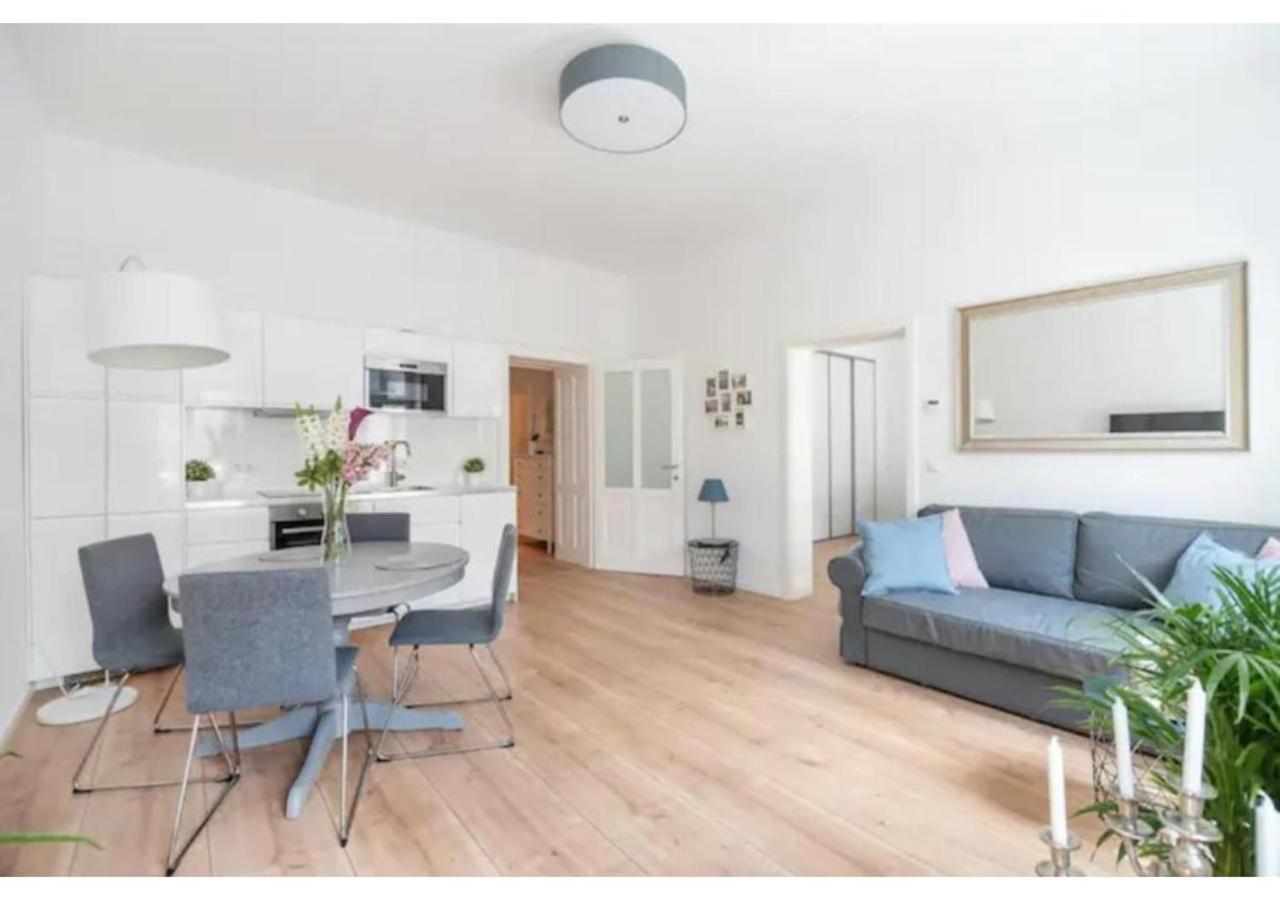 Luxurious And Bright, 5 Min To City Center Apartamento Viena Exterior foto