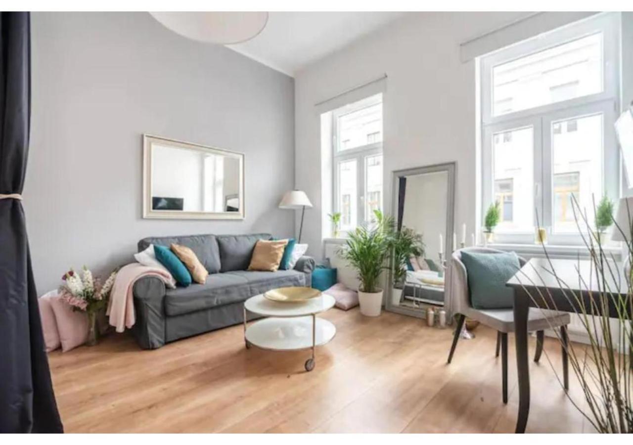 Luxurious And Bright, 5 Min To City Center Apartamento Viena Exterior foto