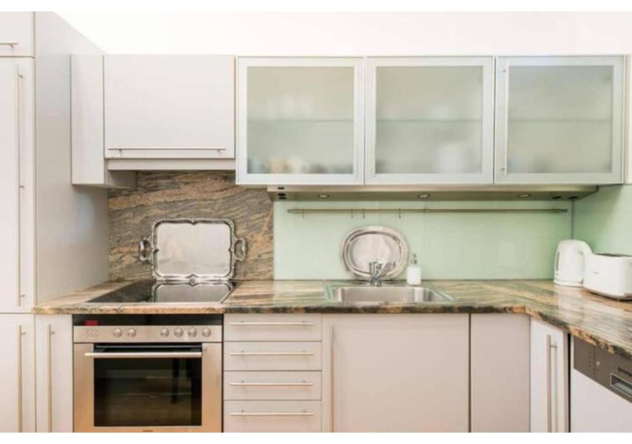 Luxurious And Bright, 5 Min To City Center Apartamento Viena Exterior foto