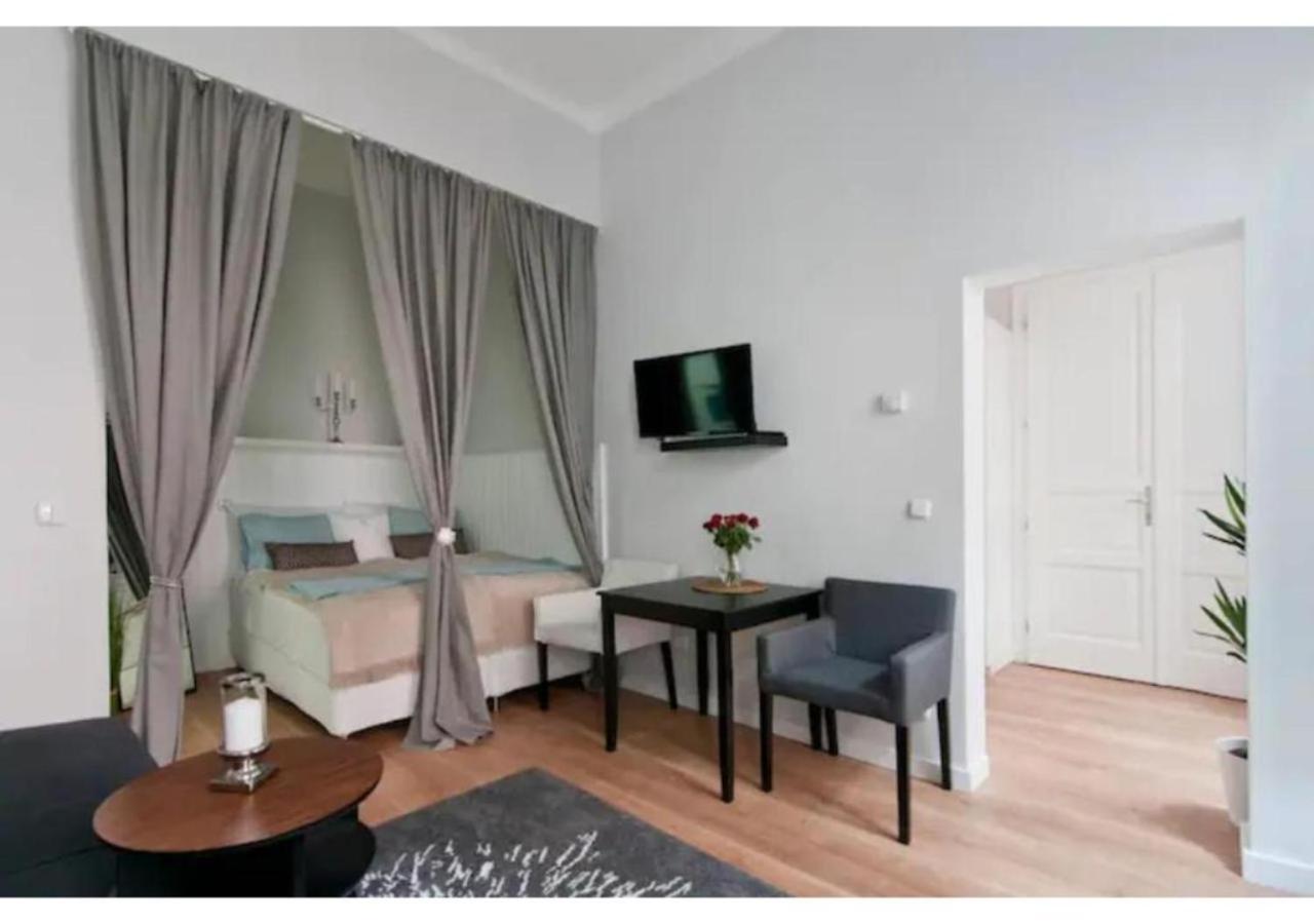 Luxurious And Bright, 5 Min To City Center Apartamento Viena Exterior foto